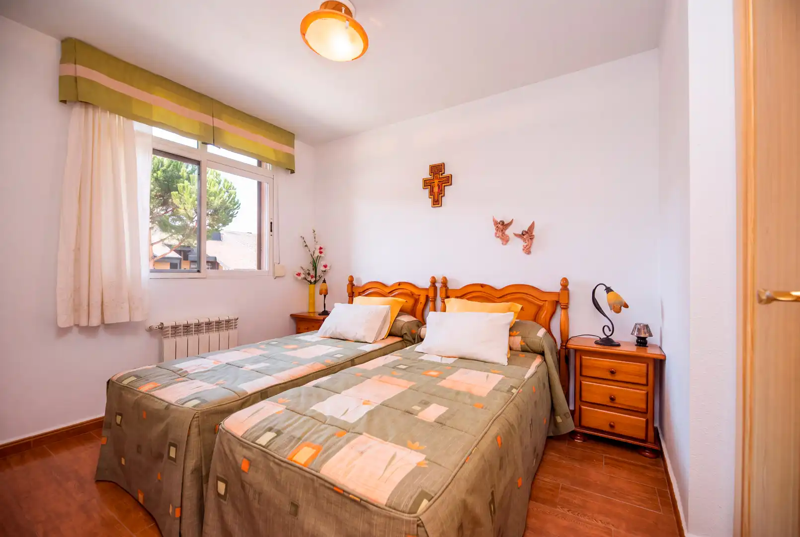 Habitación de Casa adosada en venta en Alpedrete con Calefacción, Jardín privado y Trastero