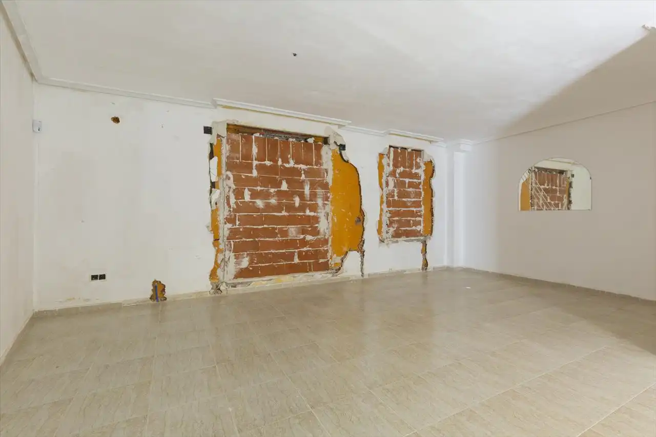 Detached homes for sale in Valdelaguna