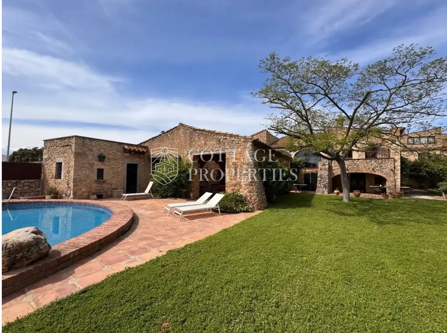 Casa rustica con piscina in vendita a Carrer de la Creu