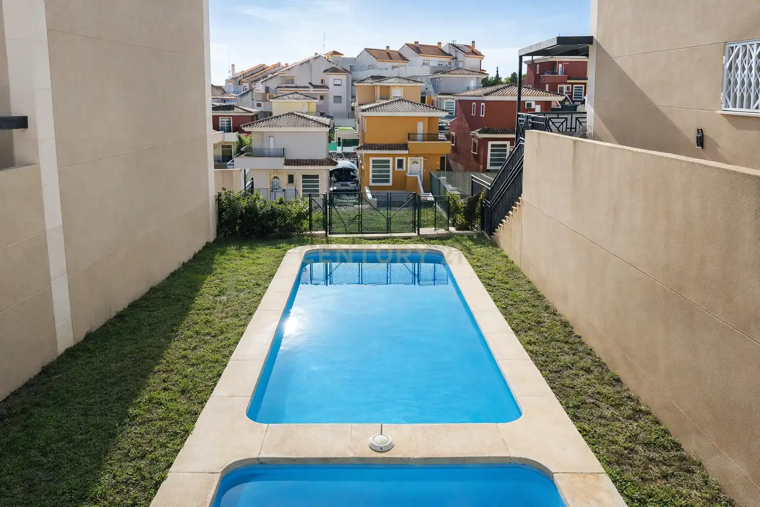 Piscina de Casa adosada en venta en La Nucia con Aire acondicionado, Trastero y Horno