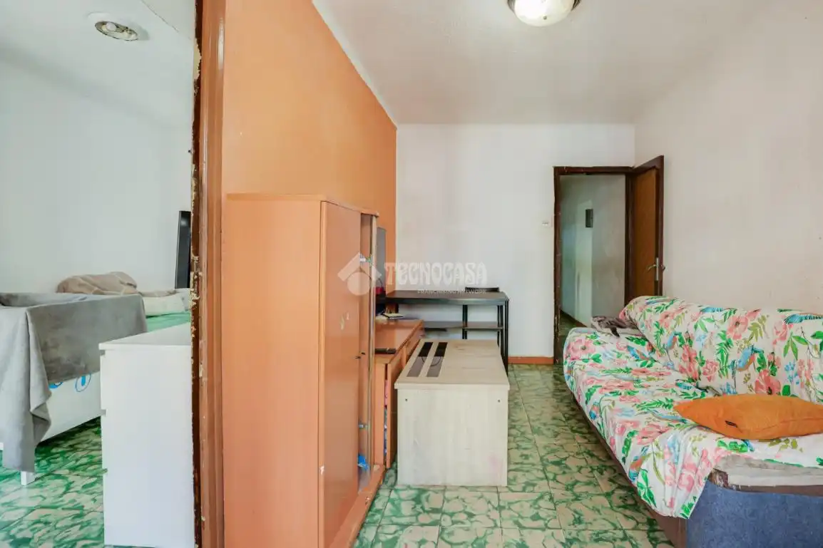 Bedroom of Flat for sale in Badalona