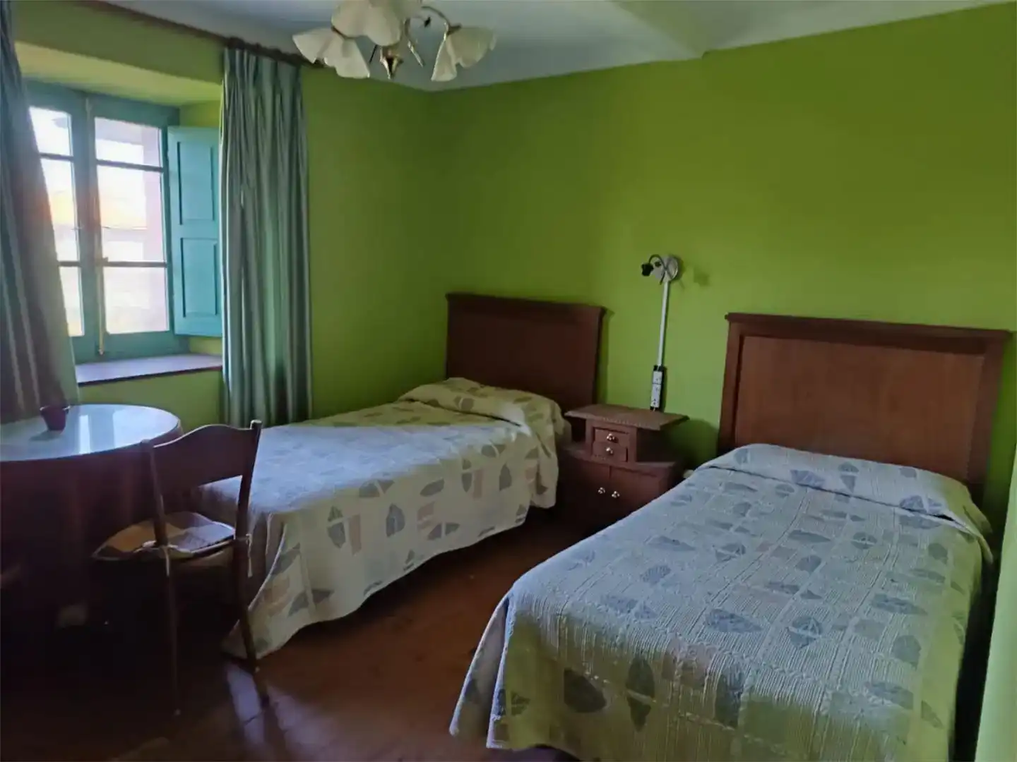 Habitación de Casa o chalet en venta en Llanes con Balcón
