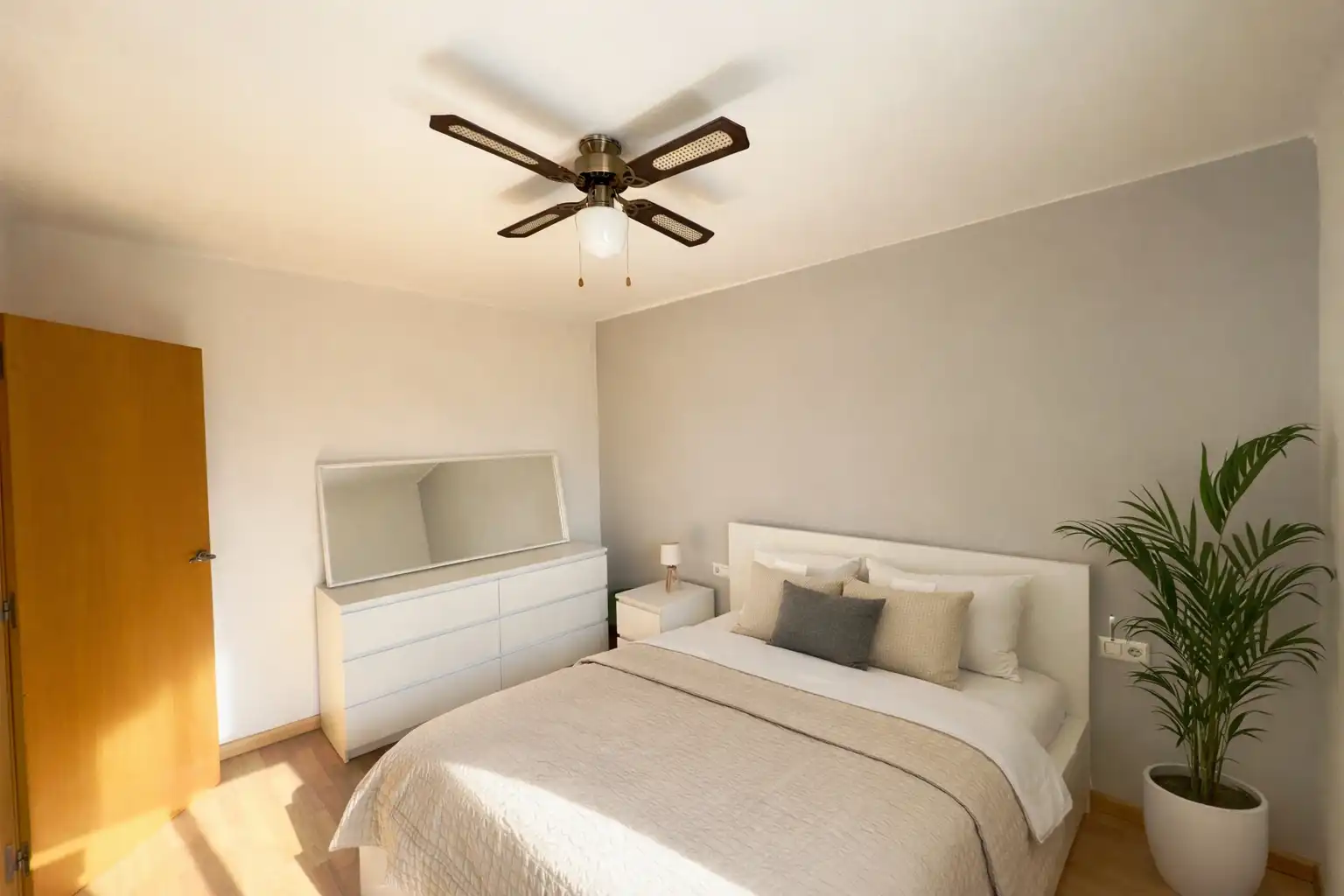 Bedroom of Houses for sale in Rubí  with Heating, Private garden and Parquet flooring