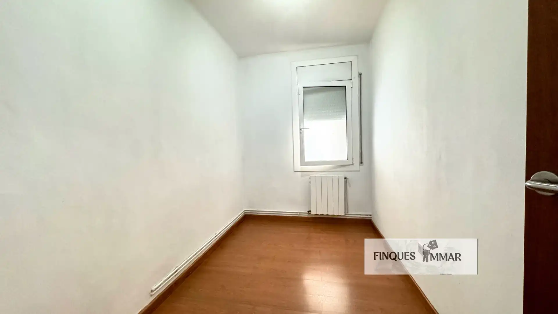 Habitación de Piso en venta en Terrassa con Calefacción y Balcón