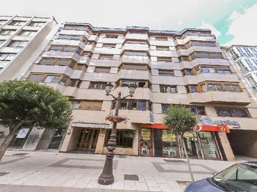 Oficina con ascensor en venta en Centro