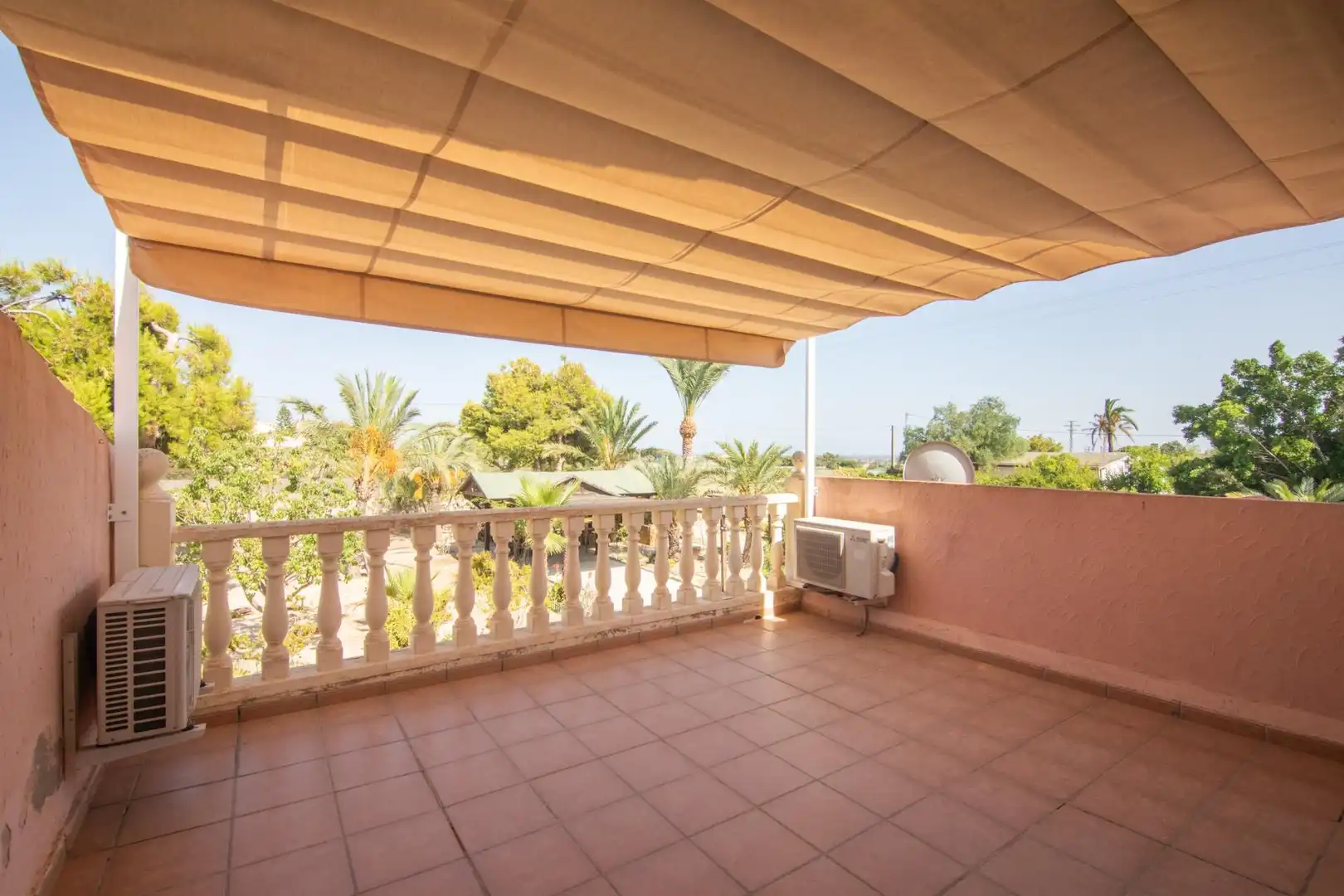 Terrace of Houses for sale in Elche / Elx  with Air Conditioner, Heating and Private garden