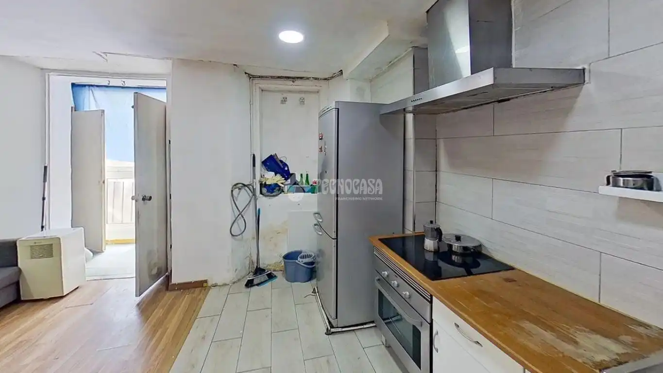 Küche von Wohnung zum Verkauf in Manresa mit Abstellraum