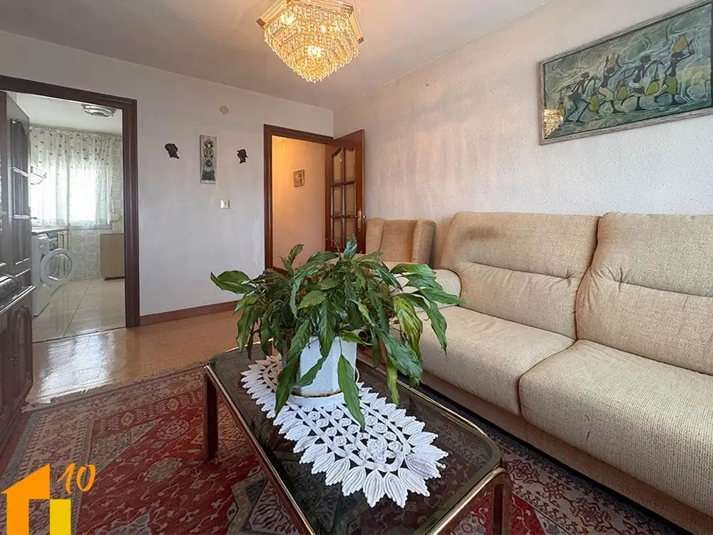 Sala de estar de Piso en venta en Burgos con Calefacción