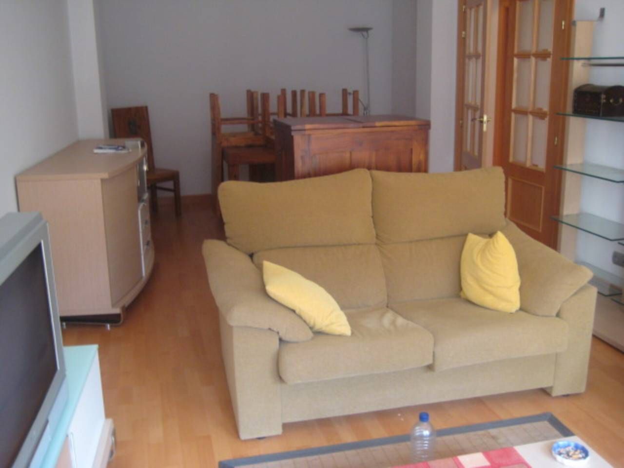 Sala d'estar de Pis en venda en  Logroño amb Calefacció, Traster i Balcó