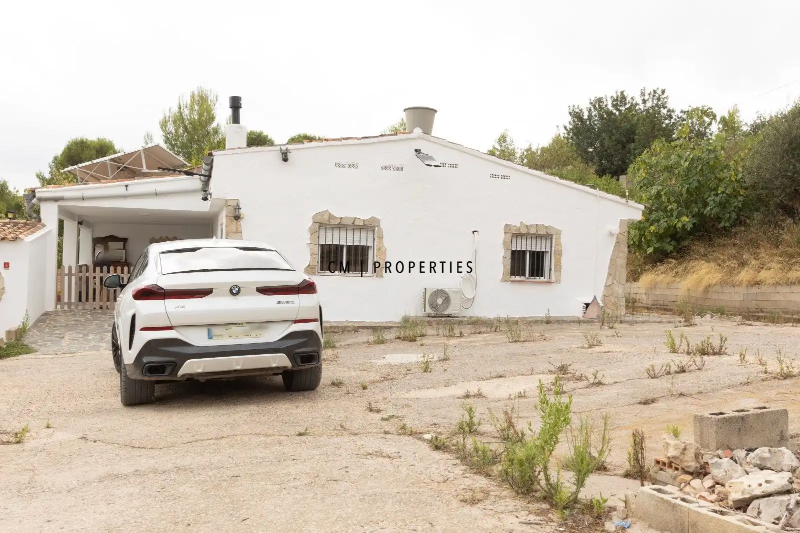 Exterior view of Houses for sale in Chiva  with Air Conditioner, Heating and Terrace