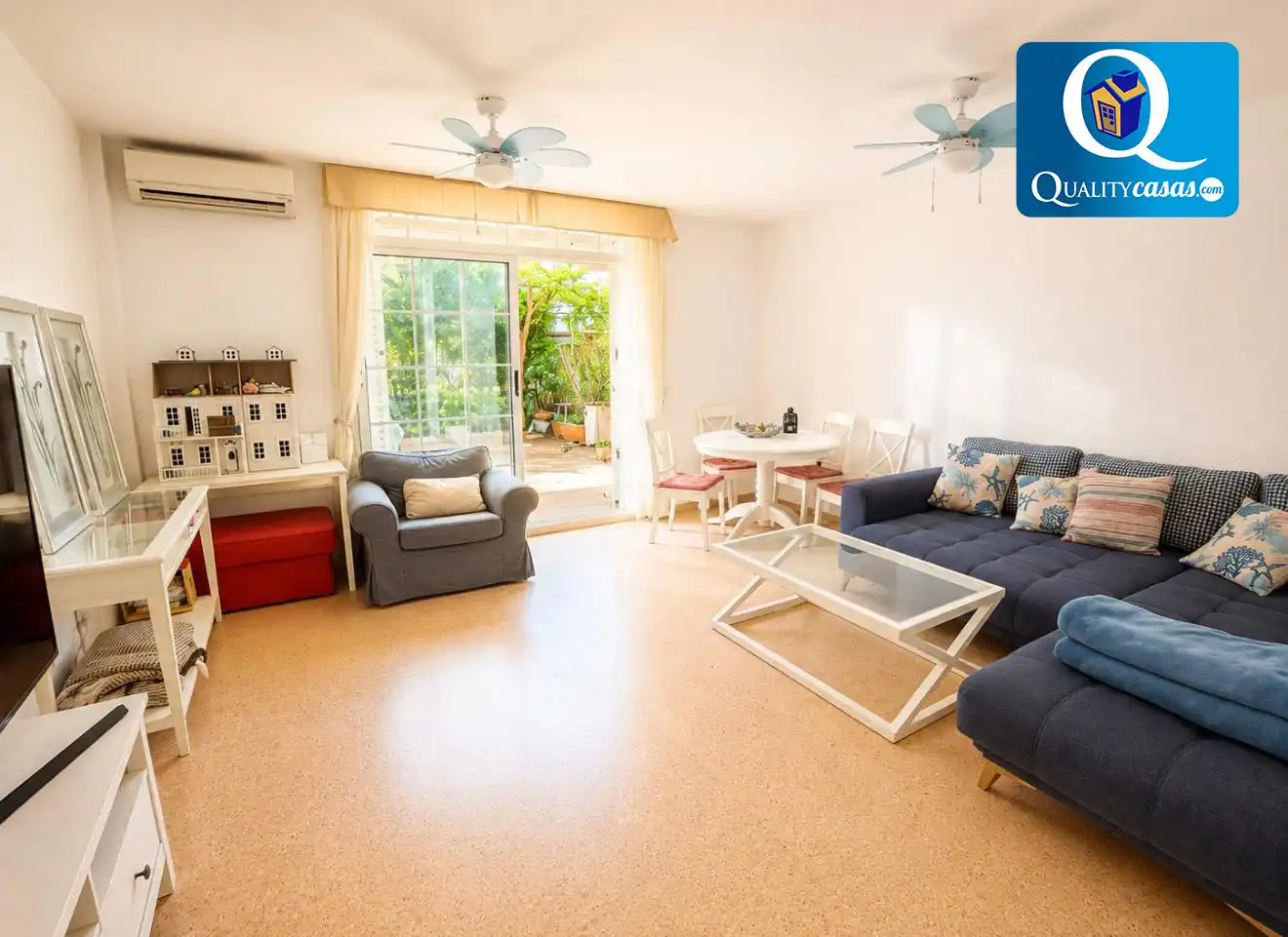 Sala d'estar de Dúplex en venda en El Campello amb Aire condicionat, Terrassa i Traster