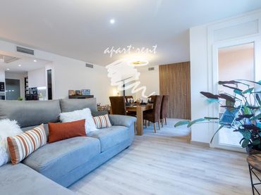 Appartamento con balcone in vendita a DE MADRID