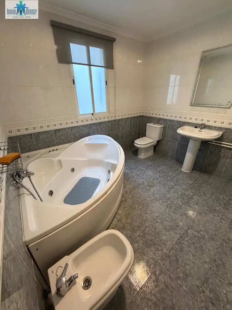 Baño de Dúplex en venta en Albacete con Calefacción y Amueblado