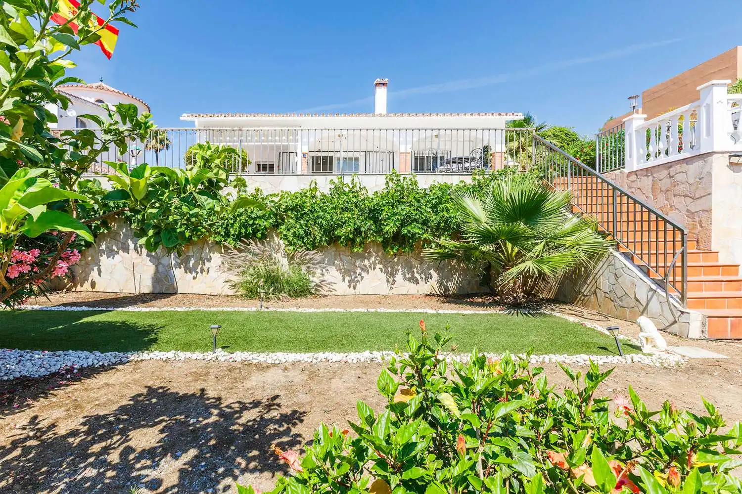 Jardí de Casa o xalet en venda en Vélez-Málaga amb Aire condicionat, Traster i Internet