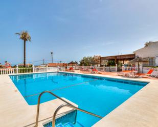 Swimming pool of Apartment for sale in Mijas  with Air Conditioner and Terrace