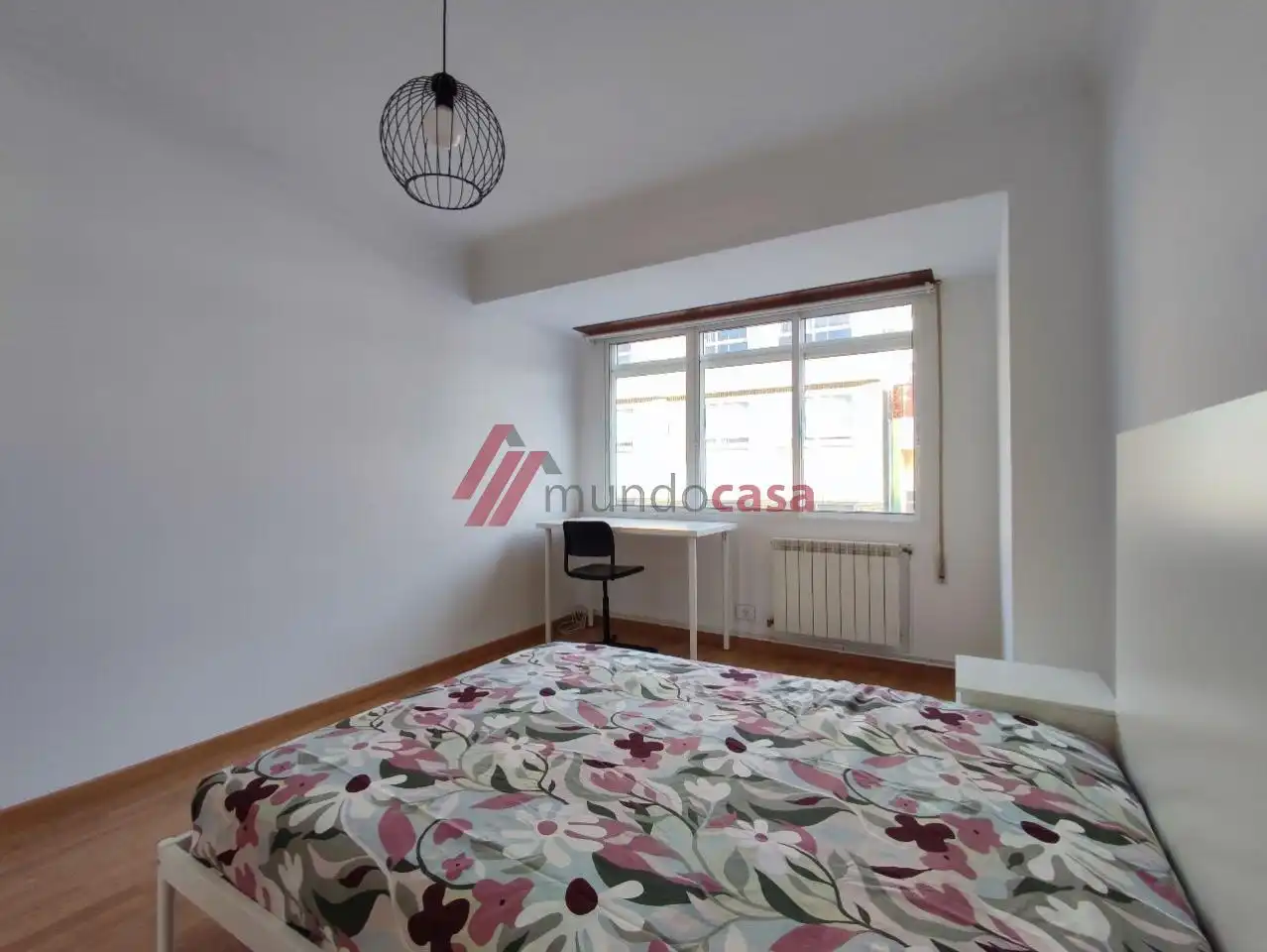 Habitación de Piso de alquiler en Ferrol con Calefacción y Amueblado