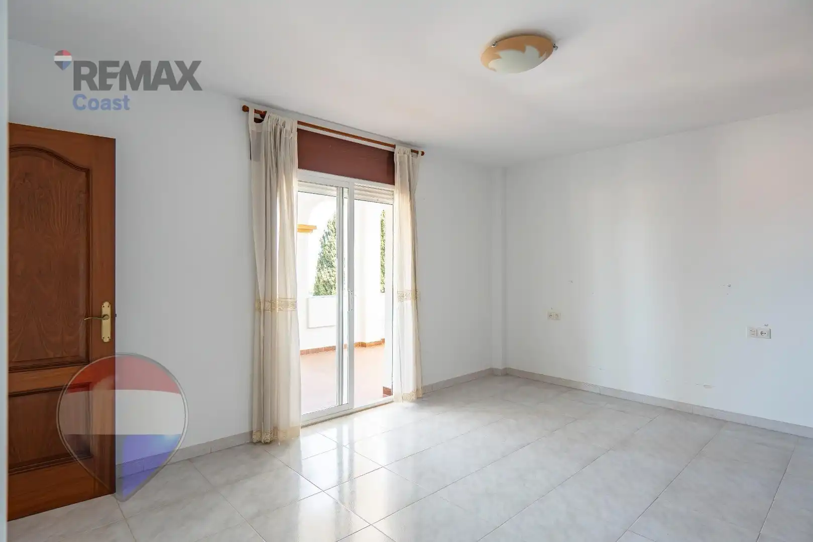 Dormitori de Casa o xalet en venda en Alhaurín de la Torre amb Piscina comunitària