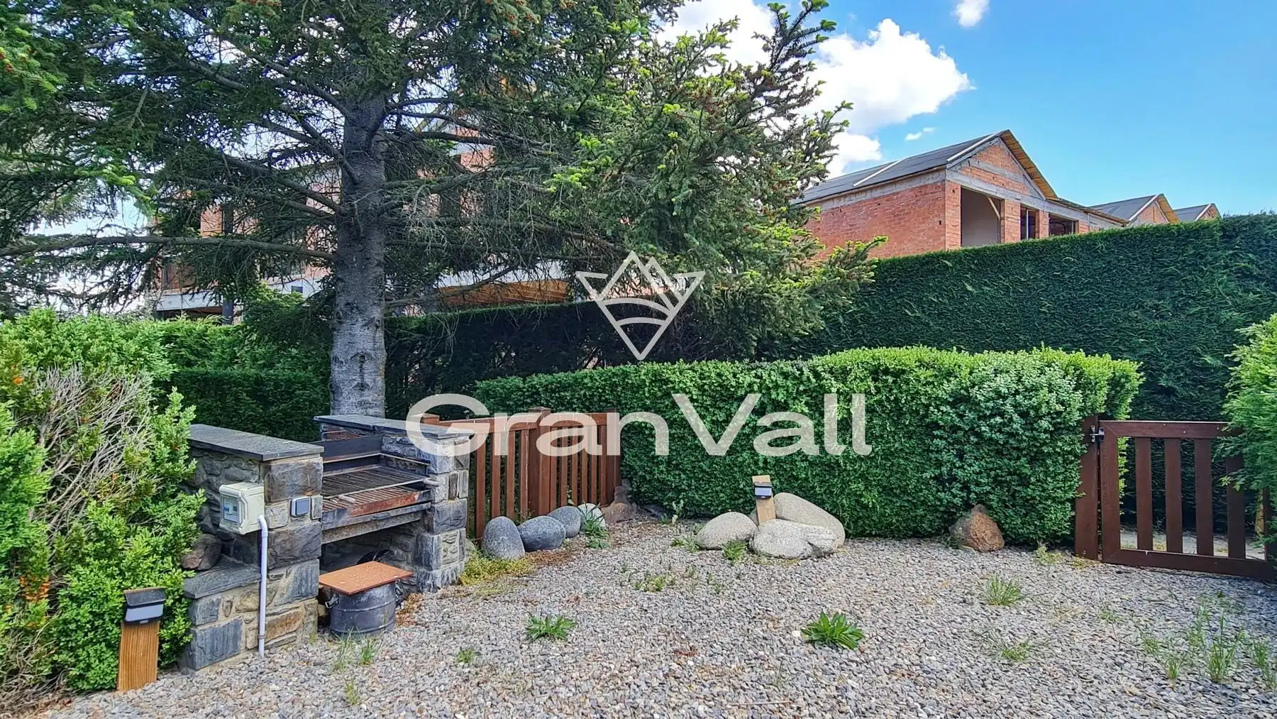 Jardí de Casa adosada en venda en Puigcerdà amb Calefacció, Jardí privat i Parquet