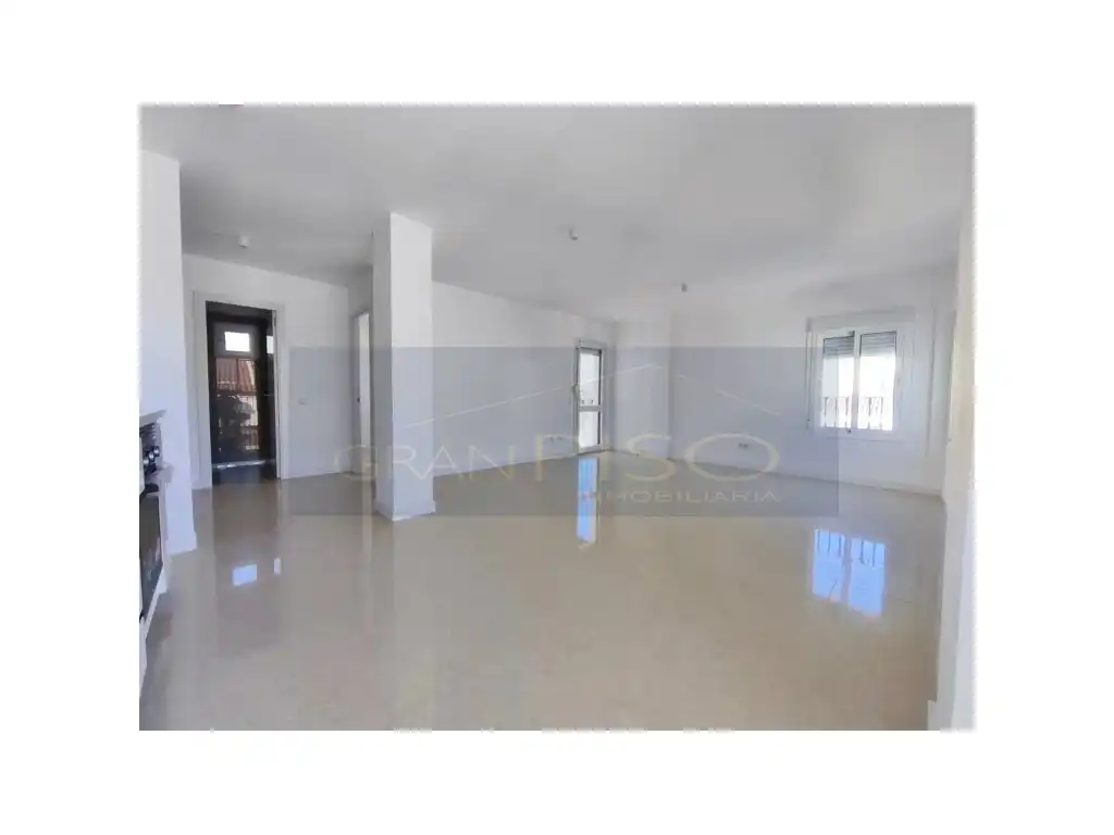Appartement compact avec piscine à vendre à San Luis de Sabinillas, imagen 3