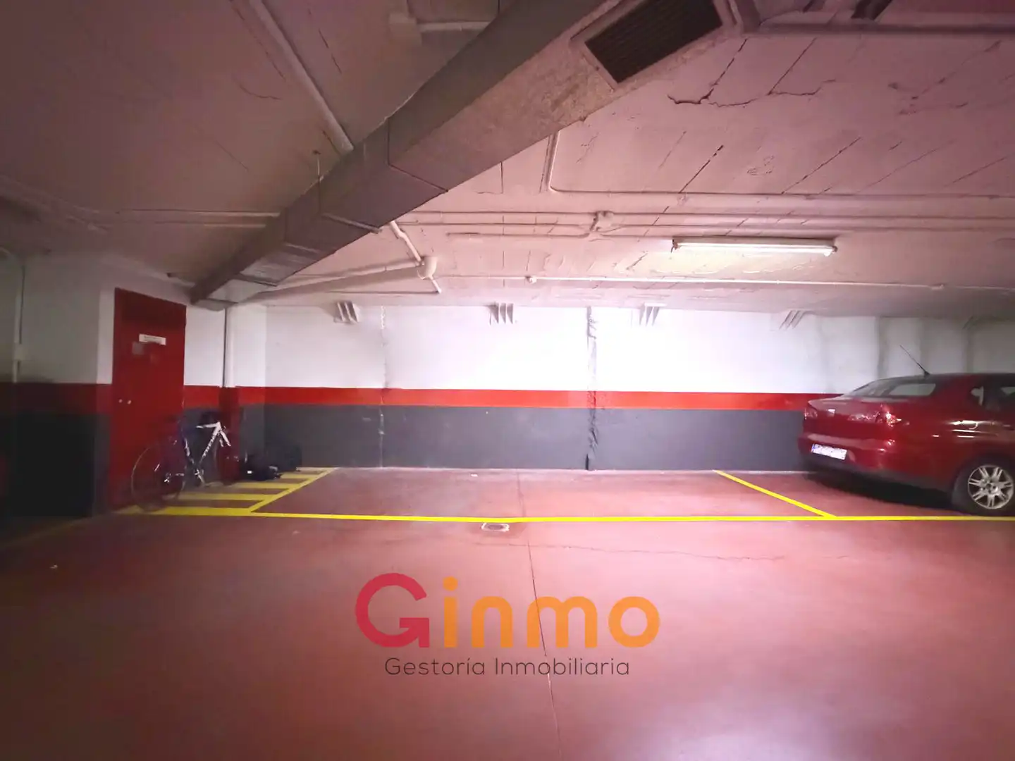 Aparcament de Garatge en venda en Madrid
