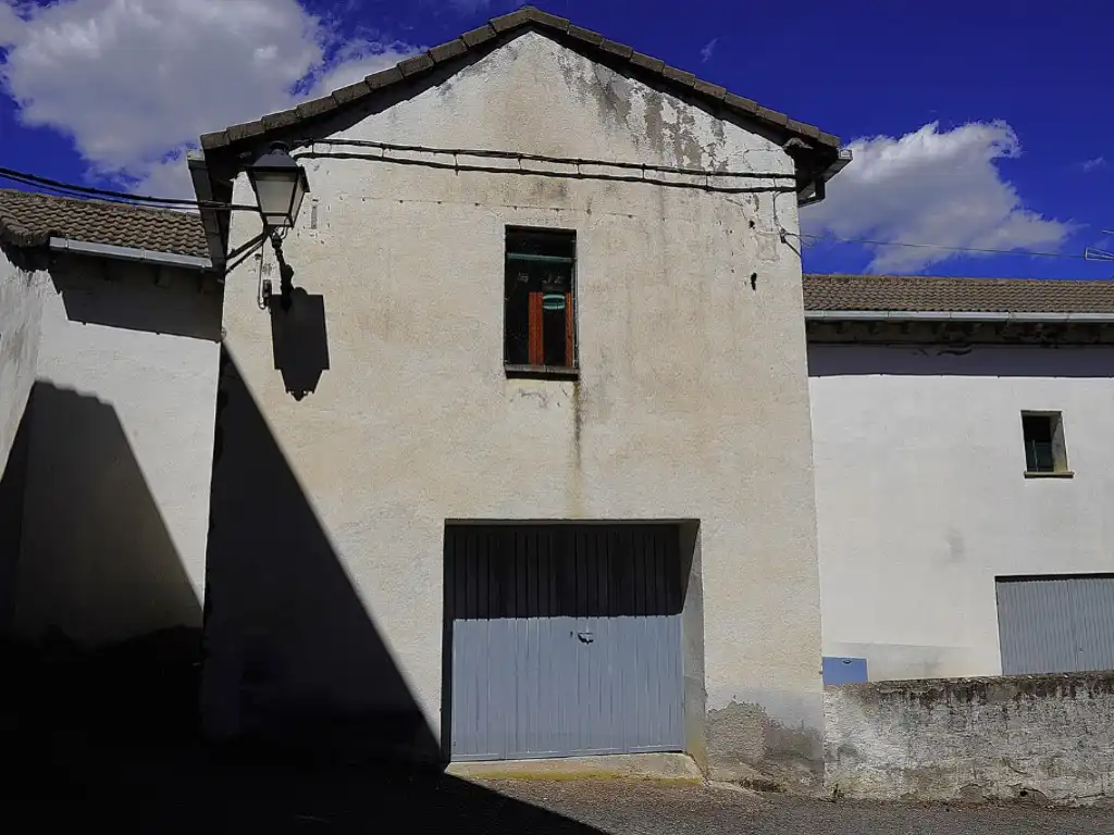Vista exterior de Piso en venta en Fiscal