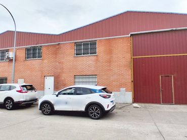 Nave industrial in vendita a Villares de la Reina