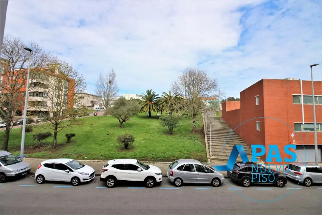 Vista exterior de Pis en venda en Santander amb Moblat