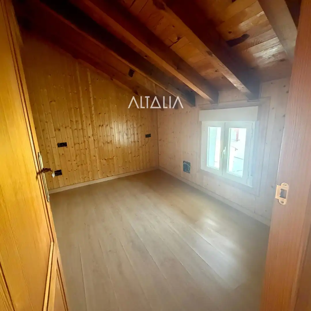 Dormitori de Casa o xalet en venda en Cuenca amb Terrassa