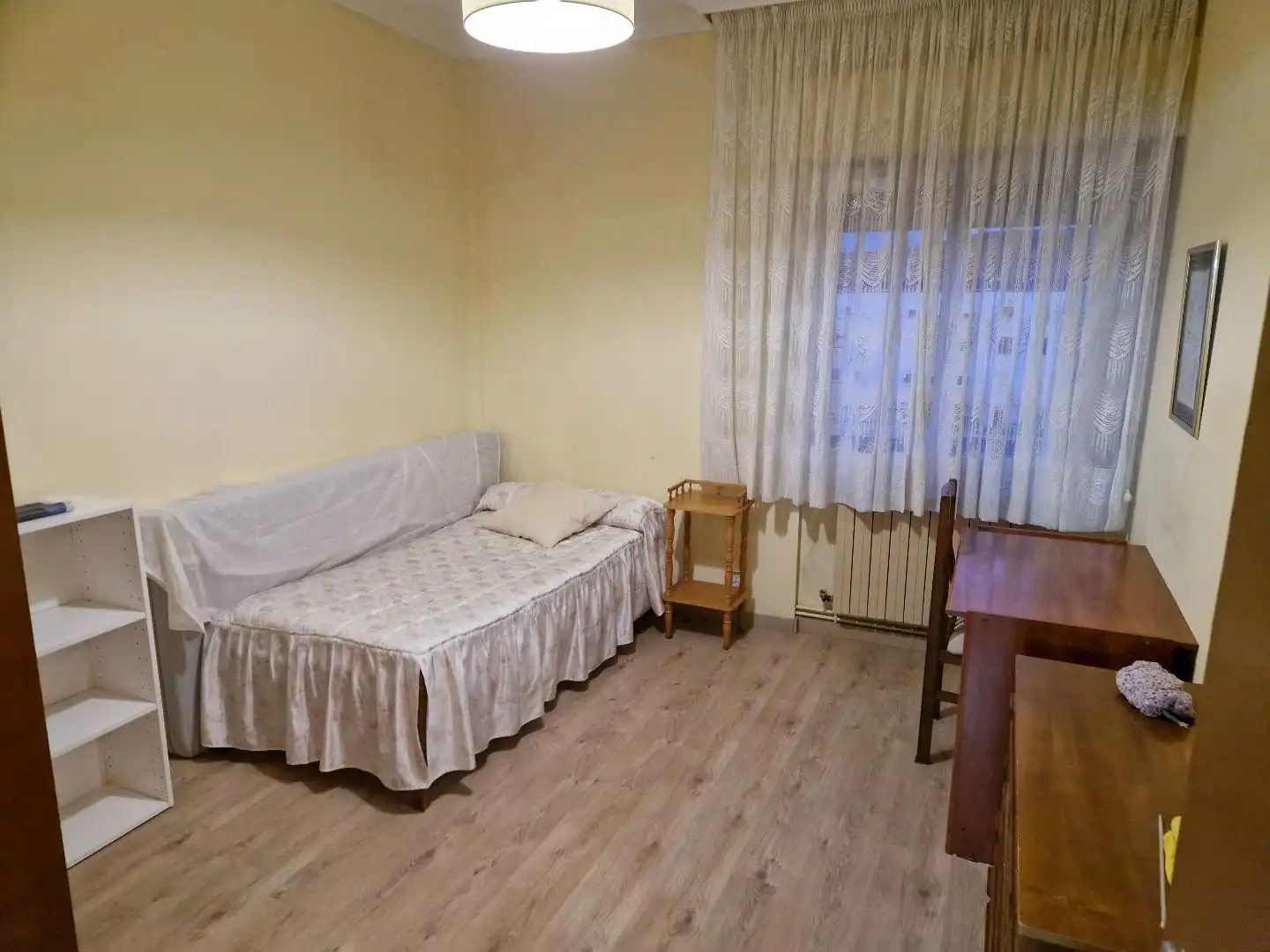 Schlafzimmer von Wohnung zur Miete in  Logroño mit Heizung, Parkett und Abstellraum