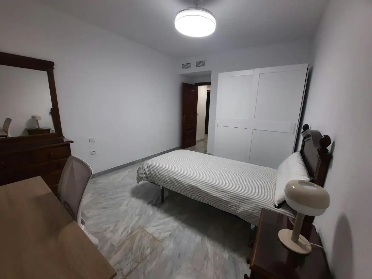 Apartamento con ascensor en alquiler en Pardaleras, imagen 7