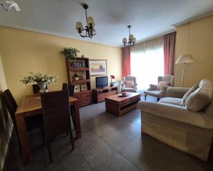 Living room of Apartment for sale in Puertollano  with Air Conditioner and Balcony