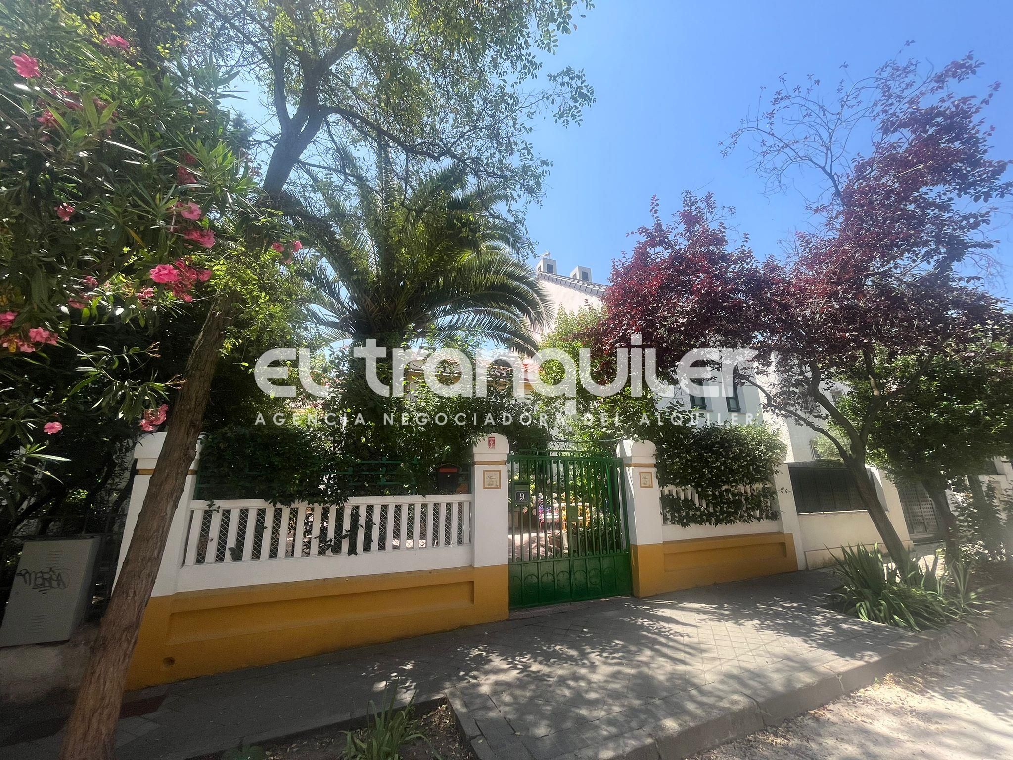 Exterior view of Single-family semi-detached to rent in  Madrid Capital  with Air Conditioner, Private garden and Storage room