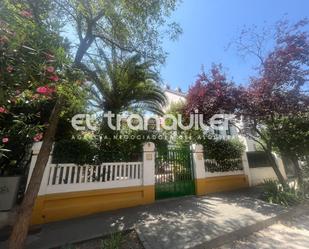 Exterior view of Single-family semi-detached to rent in  Madrid Capital  with Air Conditioner, Private garden and Storage room
