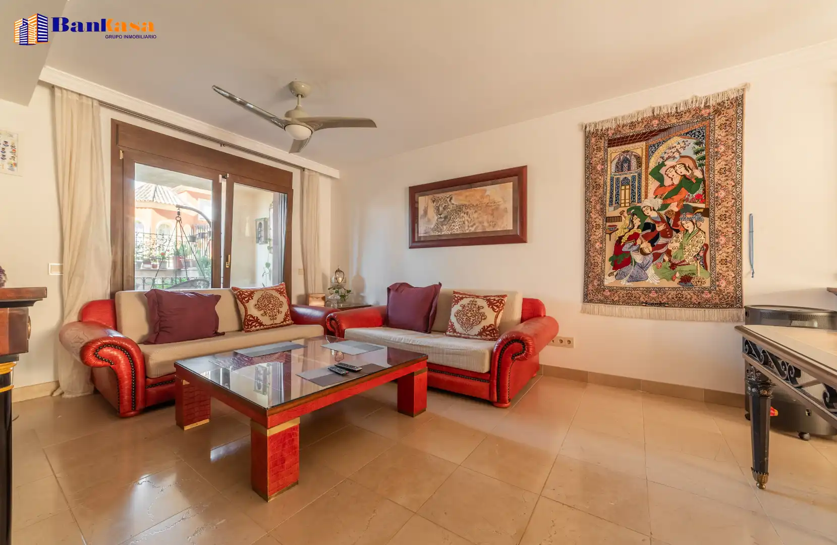 Sala de estar de Casa adosada en venta en Marbella con Aire acondicionado, Jardín privado y Terraza