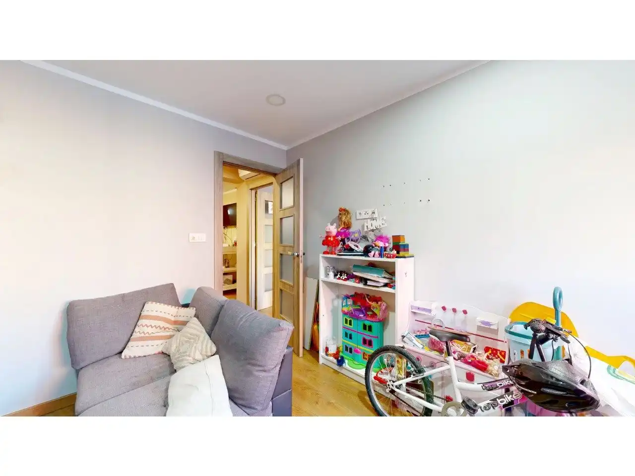 Flat for sale in Torrent  with Air Conditioner, Private garden and Balcony