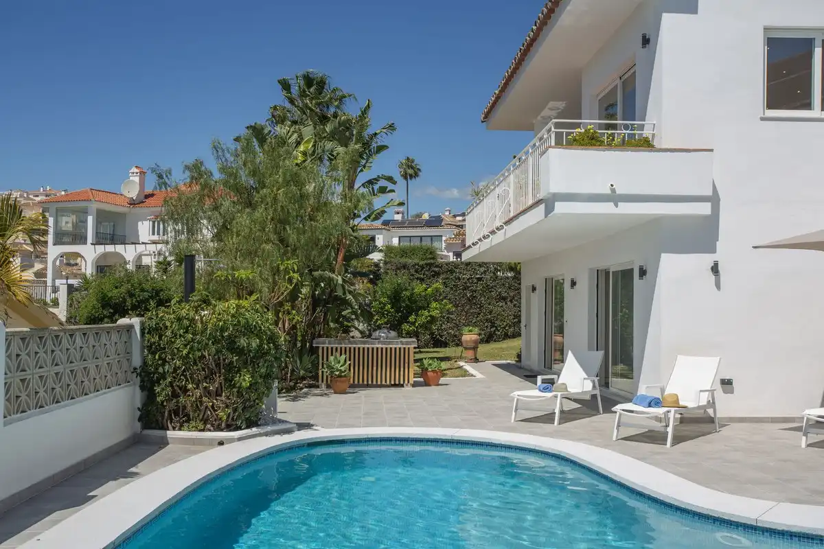Exterior view of Houses for sale in Mijas  with Air Conditioner, Heating and Private garden