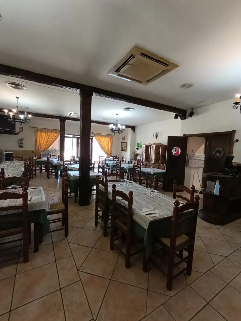 Geschaftsraum zum Verkauf in Albalate de Zorita mit Klimaanlage, Heizung und Terrasse