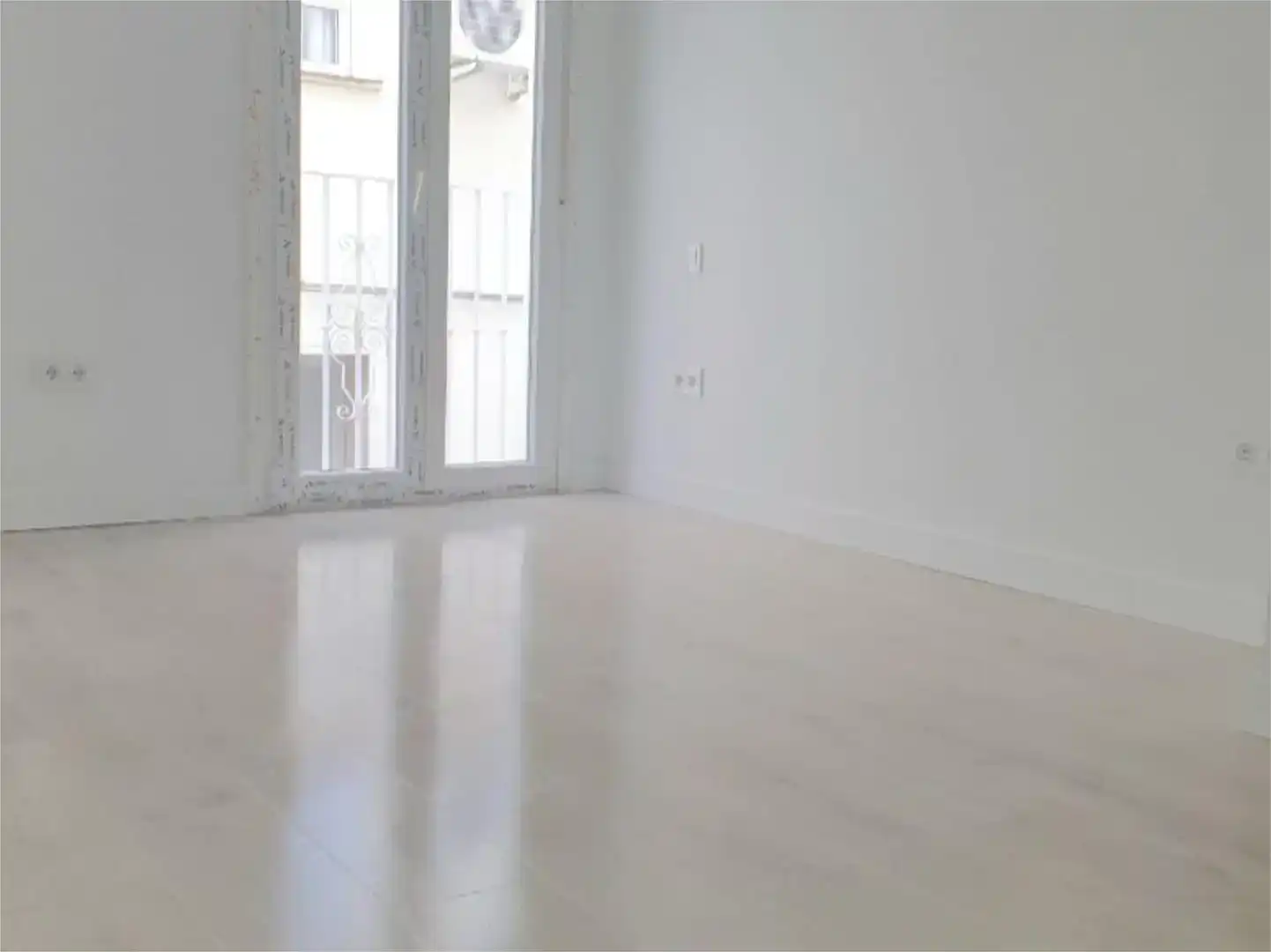 Sala d'estar de Àtic en venda en  Sevilla Capital amb Piscina