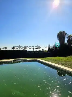 Piscina de Casa o xalet de lloguer en La Alcaidesa amb Aire condicionat, Calefacció i Terrassa