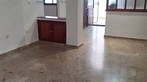 Foto 3 de Apartamento de alquiler en Huerta de la Reina - Trassierra, Córdoba Capital