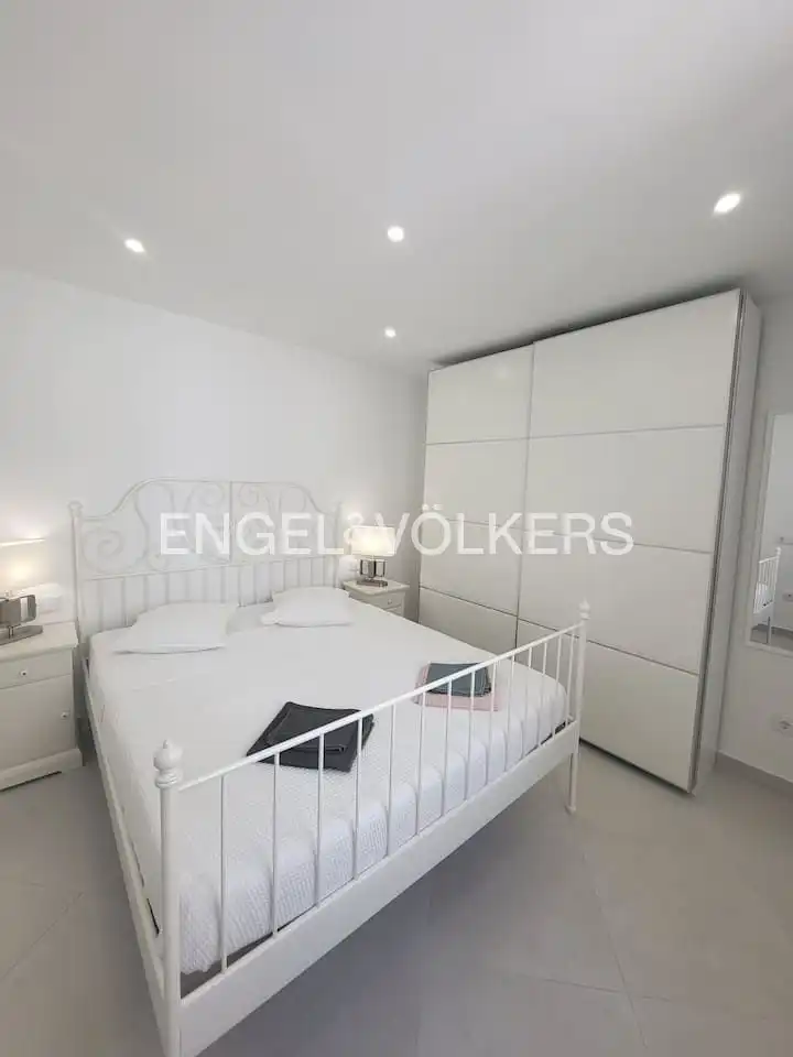 Habitación de Piso de alquiler en Torrevieja con Aire acondicionado, Calefacción y Balcón