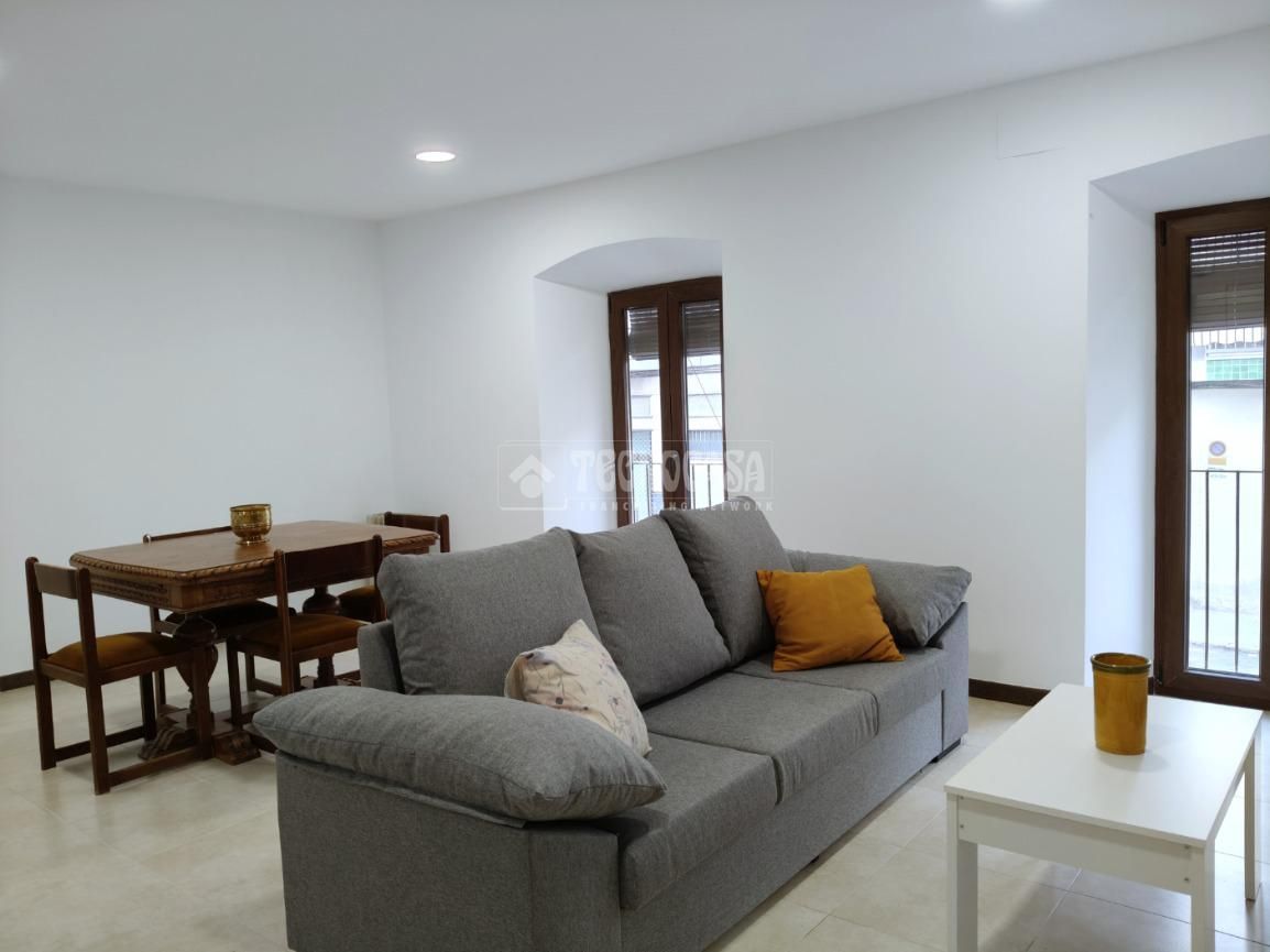 Sala d'estar de Pis de lloguer en Úbeda amb Aire condicionat, Calefacció i Balcó