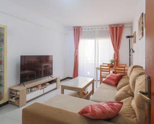 Living room of Flat for sale in Premià de Mar  with Heating and Balcony