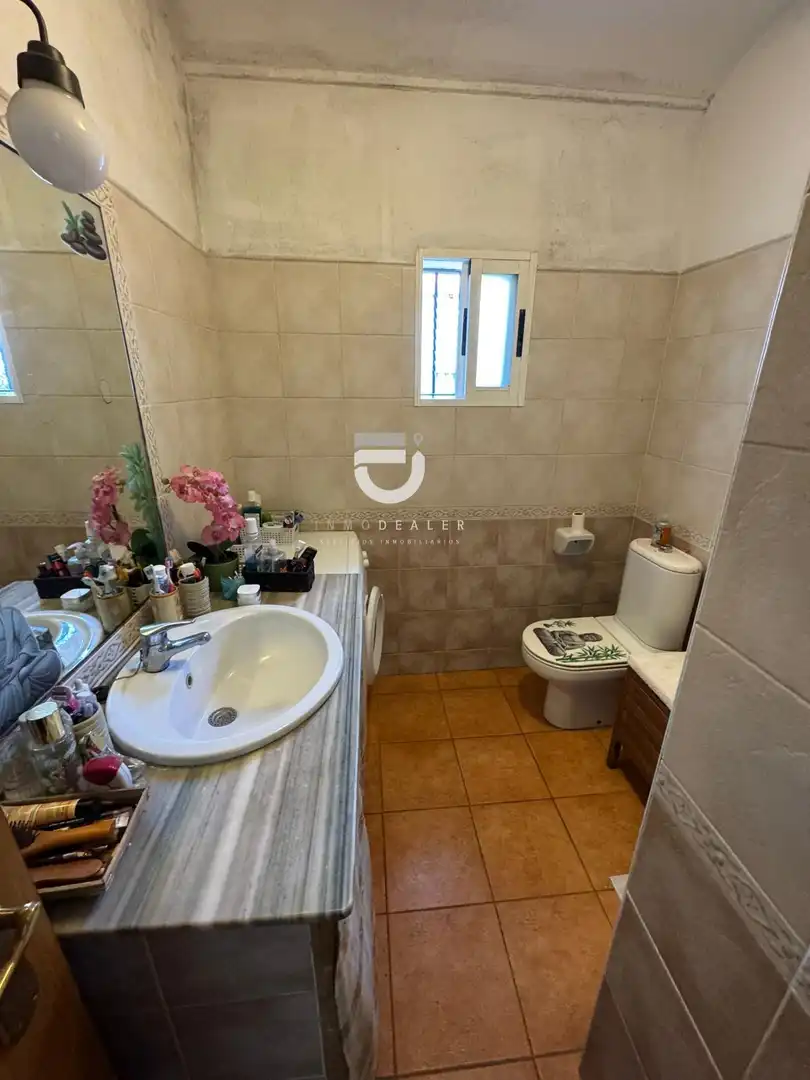 Baño de Casa o chalet en venta en Daimús con Jardín privado, Terraza y Piscina