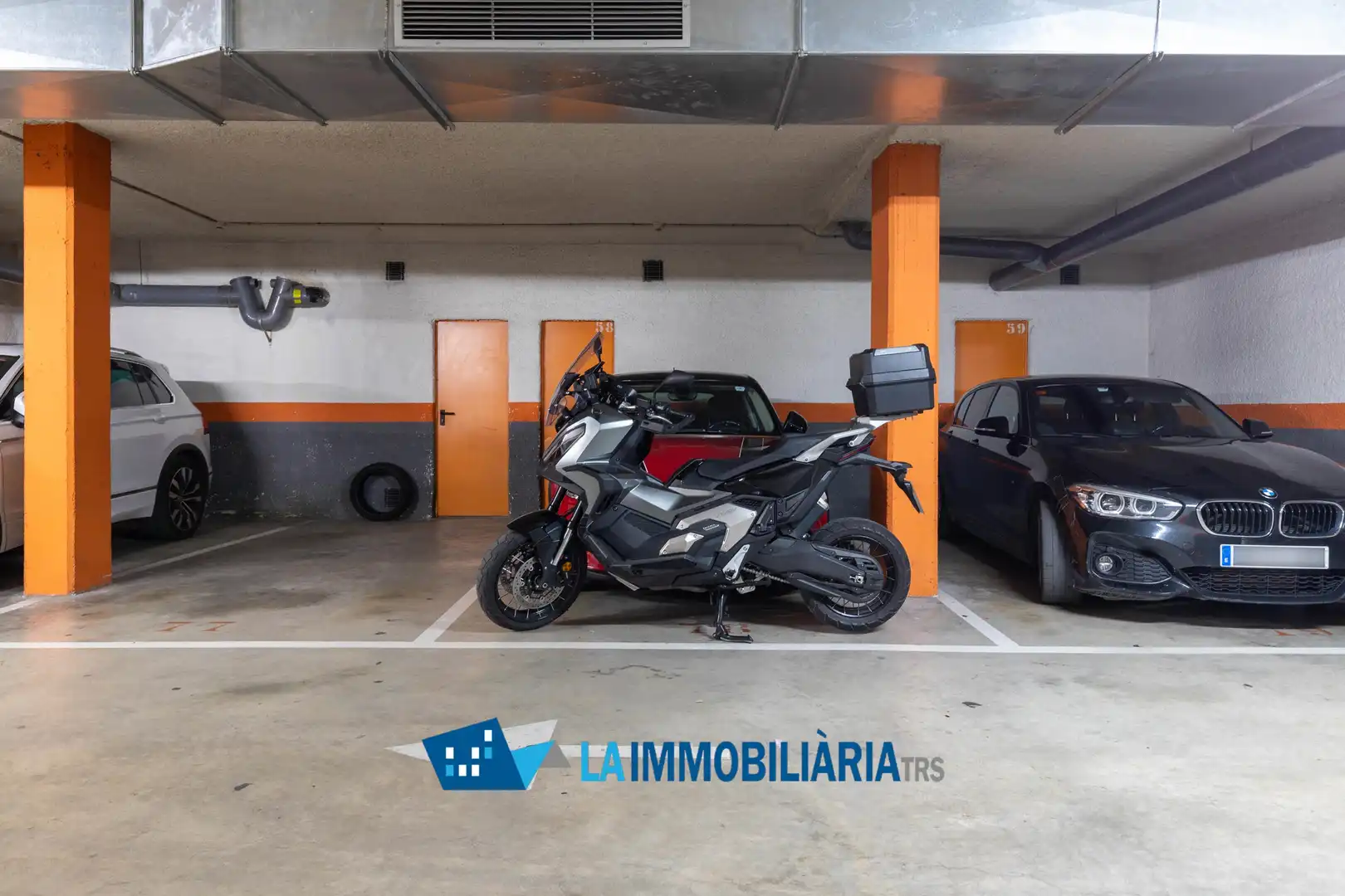 Parkplatz von Wohnung zum Verkauf in Terrassa mit Klimaanlage, Heizung und Terrasse