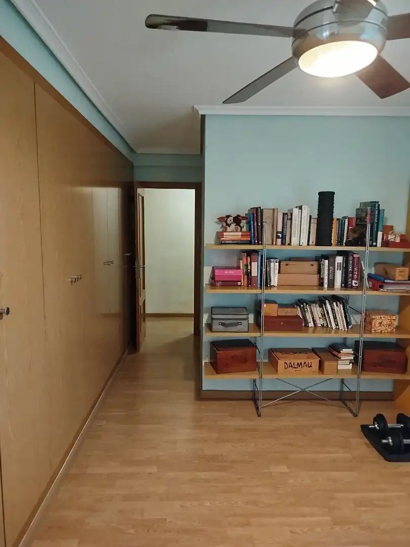Bedroom of Flat for sale in Valencia  with Air Conditioner, Parquet flooring and Oven