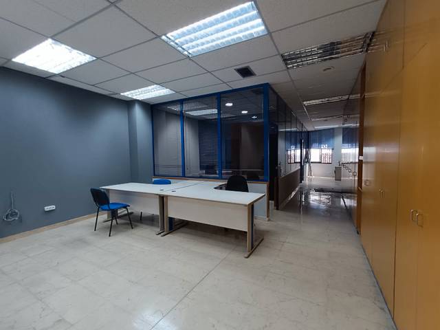 Local comercial en Alquiler en Avinguda de Severo Ochoa en Pubilla Cases