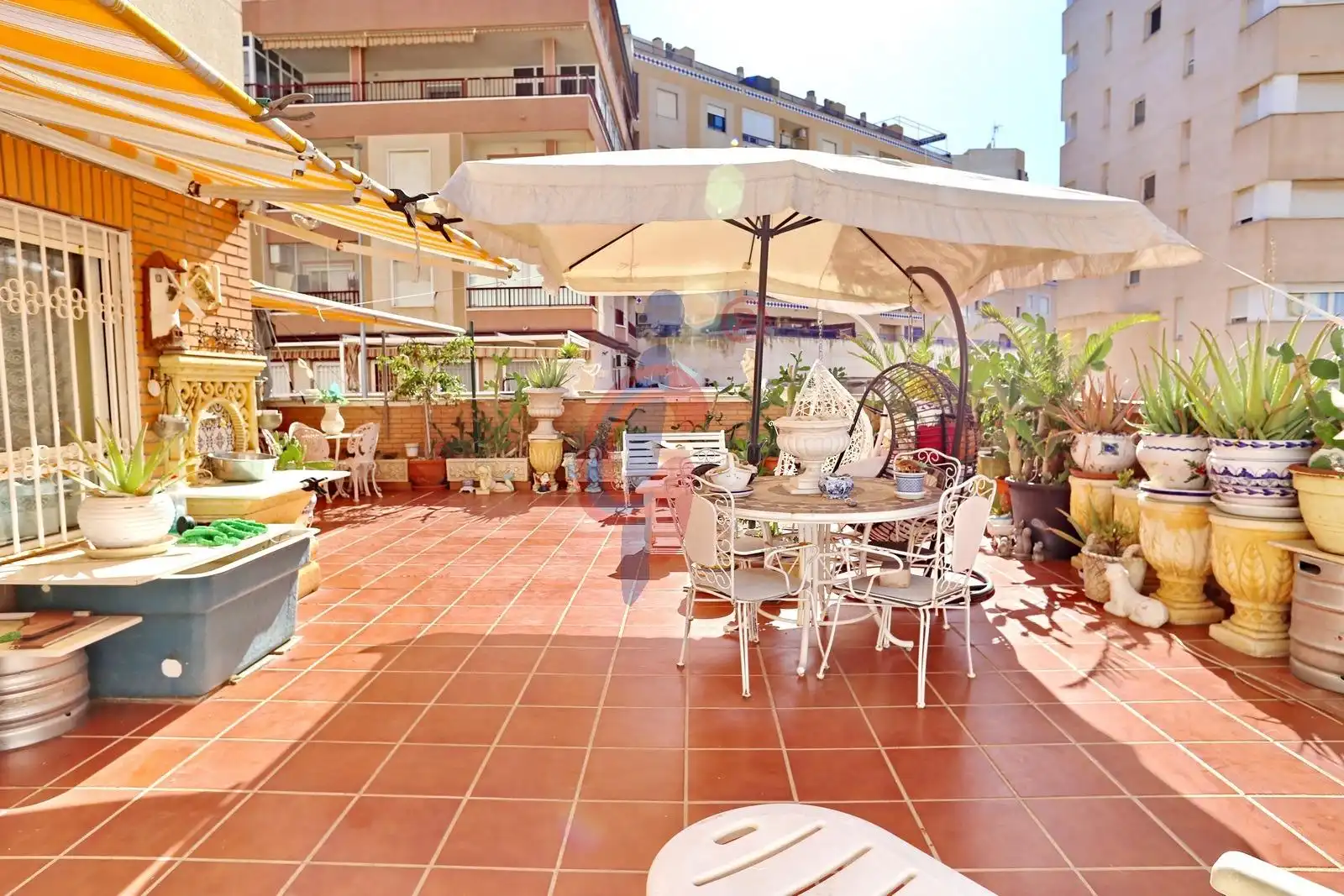 Terraza de Planta baja en venta en Guardamar del Segura con Aire acondicionado, Terraza y Trastero