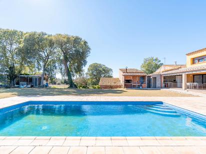 Jardí de Casa o xalet en venda en Garrigàs amb Aire condicionat, Terrassa i Piscina