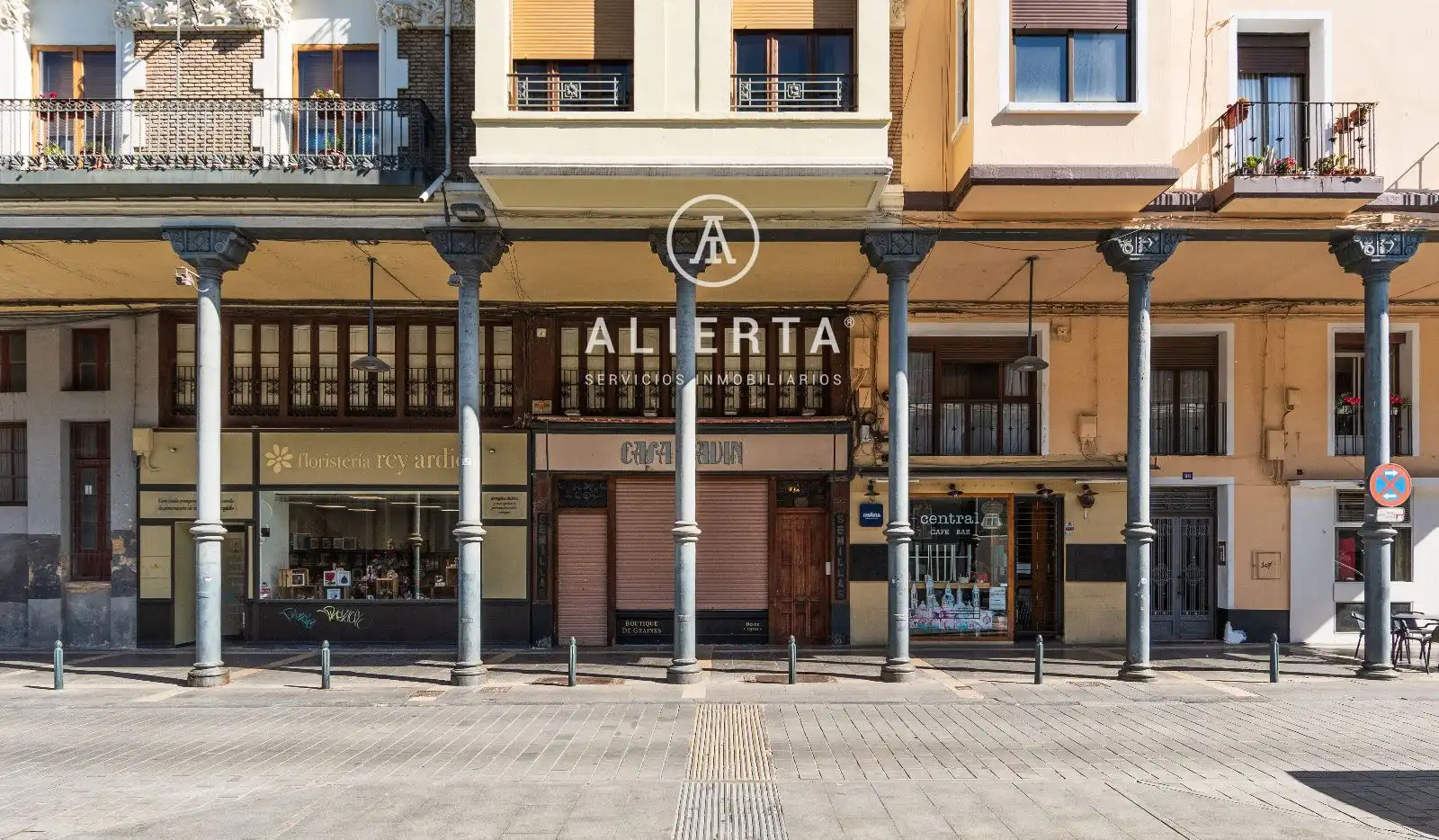 Exterior view of Flat for sale in Zaragoza  with Air Conditioner, Heating and Terrace